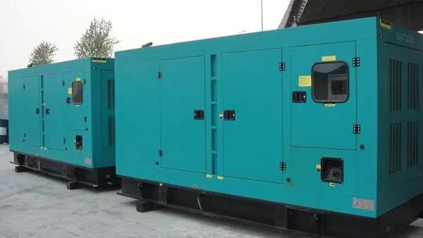 来宾康明斯400kw大型柴油二手发电机组