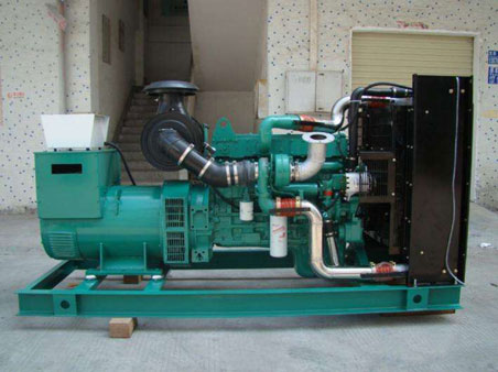 来宾1100kw康明斯柴油发电机组